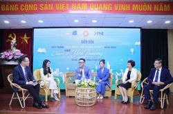 'Cùng nhau chạm để yêu thương' với mục tiêu xây dựng gia đình trẻ hạnh phúc