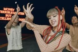 BlackPink: Ca sĩ Lisa lần thứ tám thiết lập kỷ lục Guinness thế giới