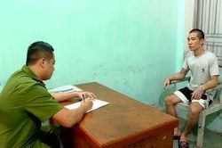 Vác dao chém 4 người trọng thương vì nghĩ mình bị chửi
