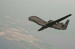 NATO tăng gấp 3 lần chuyến bay do thám gần Crưm, quan chức Nga đề xuất tấn công