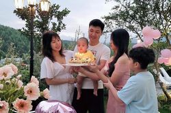 Mạnh Trường tổ chức sinh cho con gái tròn 15 tuổi, diễn mạo ái nữ gây chú ý