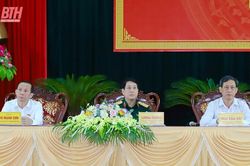 ĐBQH thuộc Đoàn ĐBQH tỉnh Thanh Hóa tiếp xúc cử tri huyện Yên Định