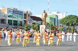 Bồi đắp tinh thần người cao tuổi
