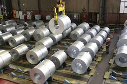 Kim loại quý đồng loạt giảm mạnh