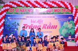 Đem trung thu đến với con công nhân Khu công nghiệp chế xuất Hà Nội