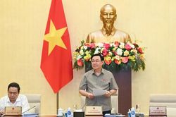 Ủy ban Thường vụ Quốc hội cho ý kiến về lộ trình cải cách tiền lương vào tháng 10-2023