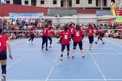 Bích Tuyền tung hoành, ghi điểm hàng loạt, giúp đội nhà vô địch giải bóng chuyền hội làng