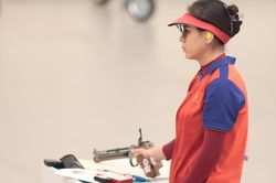 HLV Trần Quốc Cường: 'Thu Vinh đặt áp lực huy chương nên bị tâm lý'