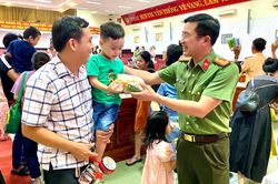 Công an TP Đà Nẵng tổ chức chương trình Đêm hội trăng rằm