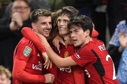 Man United nguy mất trắng 8 ngôi sao