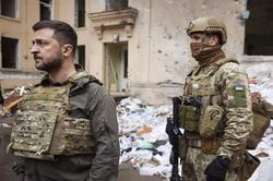 Truyền thông: Tổng thống Zelensky 'bỏ trứng vào một giỏ' và phải đối diện với bước ngoặt nguy hiểm