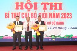 Gia Lai: Thí sinh Phạm Đình Thủy và Nguyễn Văn Linh đạt giải nhất Hội thi Bí thư Chi bộ giỏi