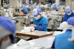 GDP của cả nước 9 tháng tăng 4,24%