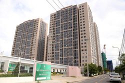 Hàng chục căn hộ nhà ở xã hội mới bàn giao đã thấm, nứt