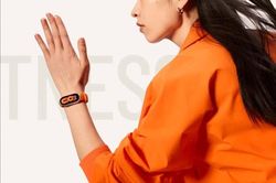 Xiaomi ra mắt vòng tay Smart Band 8