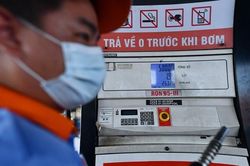 Giá xăng dầu hôm nay 30/9: Cập nhật giá xăng dầu trong nước, quốc tế