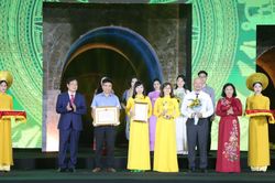 Trao Giải báo chí về Phát triển văn hóa và xây dựng người Hà Nội thanh lịch, văn minh 2023
