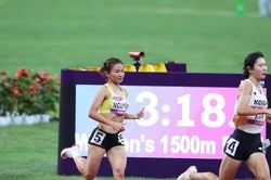Nguyễn Thị Oanh thất bại cự ly 1.500m nữ
