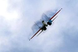 Tiêm kích Su-35S của Nga bắn hạ máy bay Ukraine trong trận không chiến