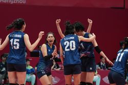 ASIAD 19: Bóng chuyền Nữ Việt Nam ngược dòng kịch tính trước Hàn Quốc
