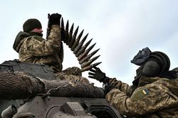 NATO tin tưởng Ba Lan tiếp tục cung cấp vũ khí cho Ukraine