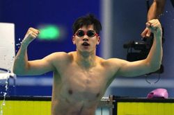 Người đàn ông đang khiến giới kình ngư 'khiếp sợ' ở ASIAD 19 là ai?