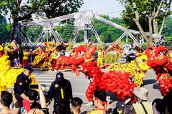 Rực rỡ sắc màu Carnaval Thu Hà Nội