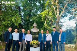 Lãnh đạo tỉnh Nghệ An thăm, làm việc với Đại sứ quán Việt Nam tại Cộng hòa Áo