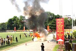 Hàng trăm thí sinh sôi nổi thi 'Hội thao nghiệp vụ chữa cháy và cứu nạn, cứu hộ'