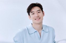 'Tài xế ẩn danh' Lee Je Hoon cấp cứu trong đêm