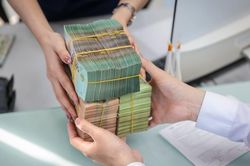 Xử lý các ngân hàng diện 'kiểm soát đặc biệt' còn nhiều bất cập