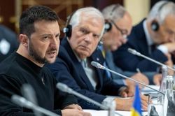 Ukraine hối thúc EU làm điều này với Nga và Iran; thêm quốc gia láng giềng tham gia lệnh trừng phạt Moscow