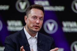Tỷ phú Elon Musk đăng meme chế nhạo ông Zelensky đi xin viện trợ, Ukraine đáp trả