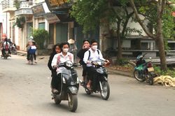 Văn hóa giao thông của học sinh, sinh viên: Vẫn còn nhiều trăn trở