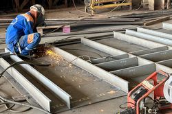 Cơ hội vực dậy và phát triển ngành đóng tàu