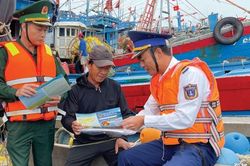 Cấp bách thực hiện các nhiệm vụ, giải pháp chống khai thác hải sản bất hợp pháp