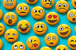 Emoji 'cảm xúc' trong Gmail: Thêm sự vui vẻ vào giao tiếp Email