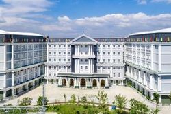 Vụ phụ huynh đòi nợ trường: Đề xuất kiểm tra, đánh giá toàn bộ tình hình Trường Quốc tế Mỹ