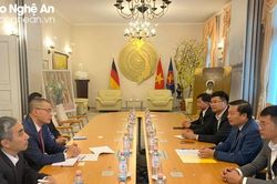 Lãnh đạo tỉnh thăm, làm việc với Đại sứ quán Việt Nam tại Cộng hòa Liên bang Đức
