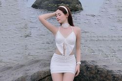 Không thể rời mắt trước vẻ đẹp của hot girl xứ Quảng