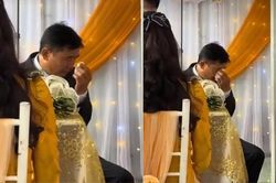 Xúc động cảnh người cha lặng lẽ lau đi giọt nước mắt, tiễn con gái về nhà chồng