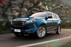 Chi tiết Isuzu MU-X 2023: Nâng cấp để 'đua' với các đối thủ cùng phân khúc
