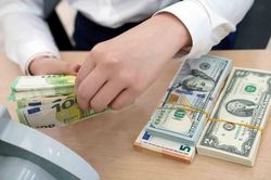 Tỷ giá USD hôm nay 4/10: Cập nhật tỷ giá USD trong nước và quốc tế