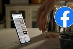 Lướt Facebook không cần dùng tay độc, lạ trên điện thoại OPPO