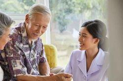 Sau tuổi 50 giàu hay nghèo vẫn nên để lại cho con 3 tài sản này