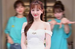 Hari Won khoe nhan sắc trẻ đẹp, nhảy nhót tại nhà: 'Quên mất chị là ca sĩ'