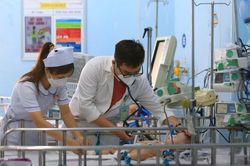 Cả nước ghi nhận hơn 93.800 ca sốt xuất huyết, nhiều người bệnh diễn biến nặng