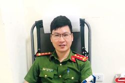 Đại úy Công an hiến máu cứu bệnh nhân qua nguy kịch