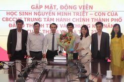 Gặp mặt, động viên Nguyễn Minh Triết vào chung kết năm chương trình Đường lên đỉnh Olympia