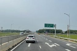 Chưa trình Quốc hội dự thảo nghị quyết thu phí đường cao tốc